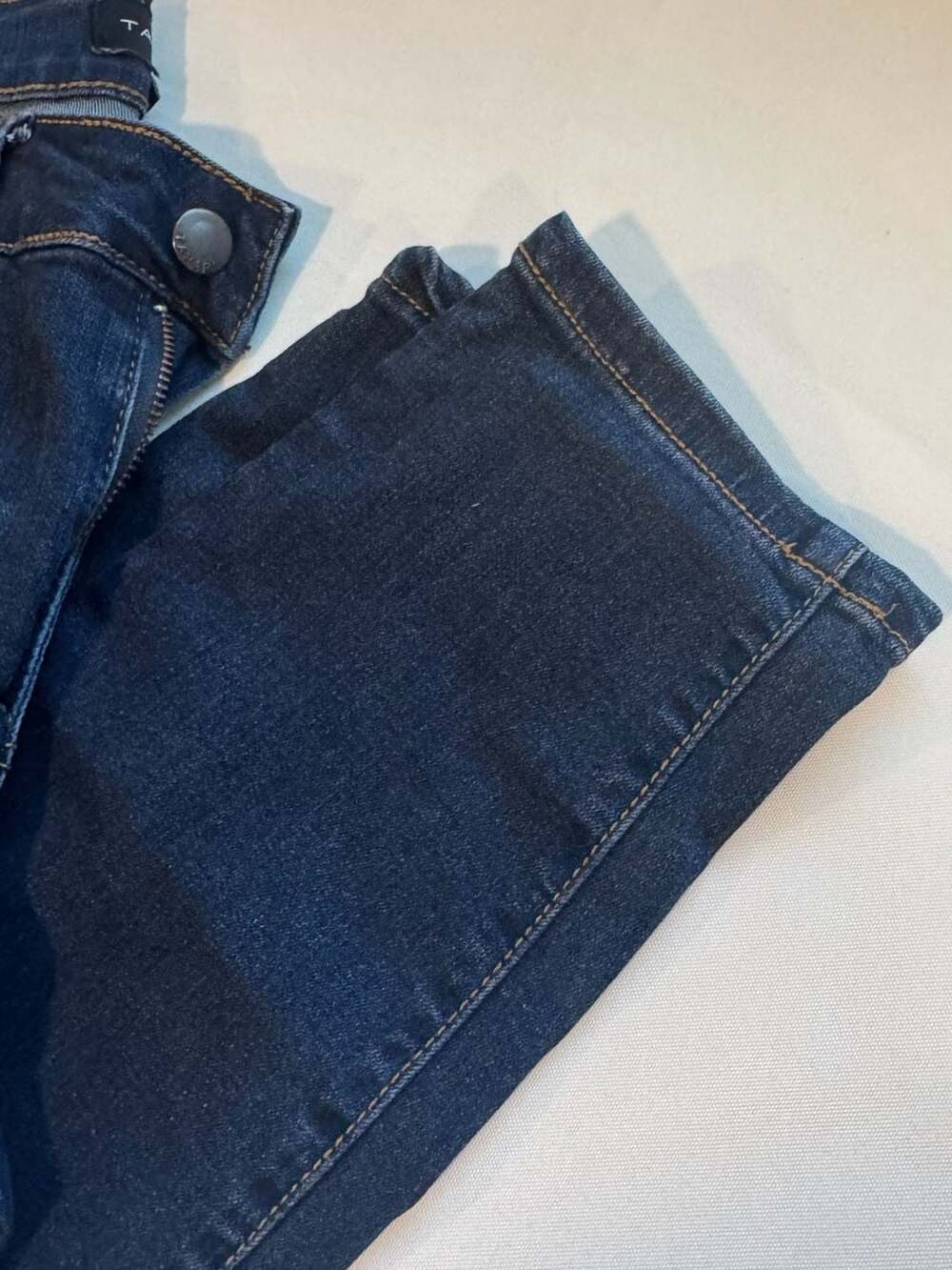 Dark Wash Classic Skinny Jeans Stretch Denim Everyday Women’s 6/28 - Picture 2 of 8